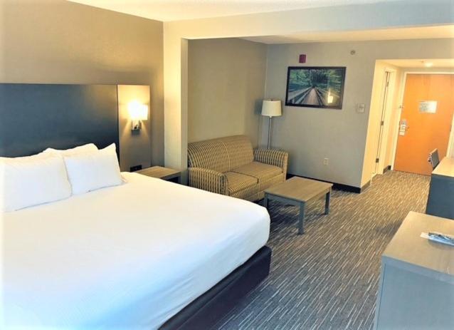 Wingate By Wyndham Erie Hotel Kearsarge Exterior foto