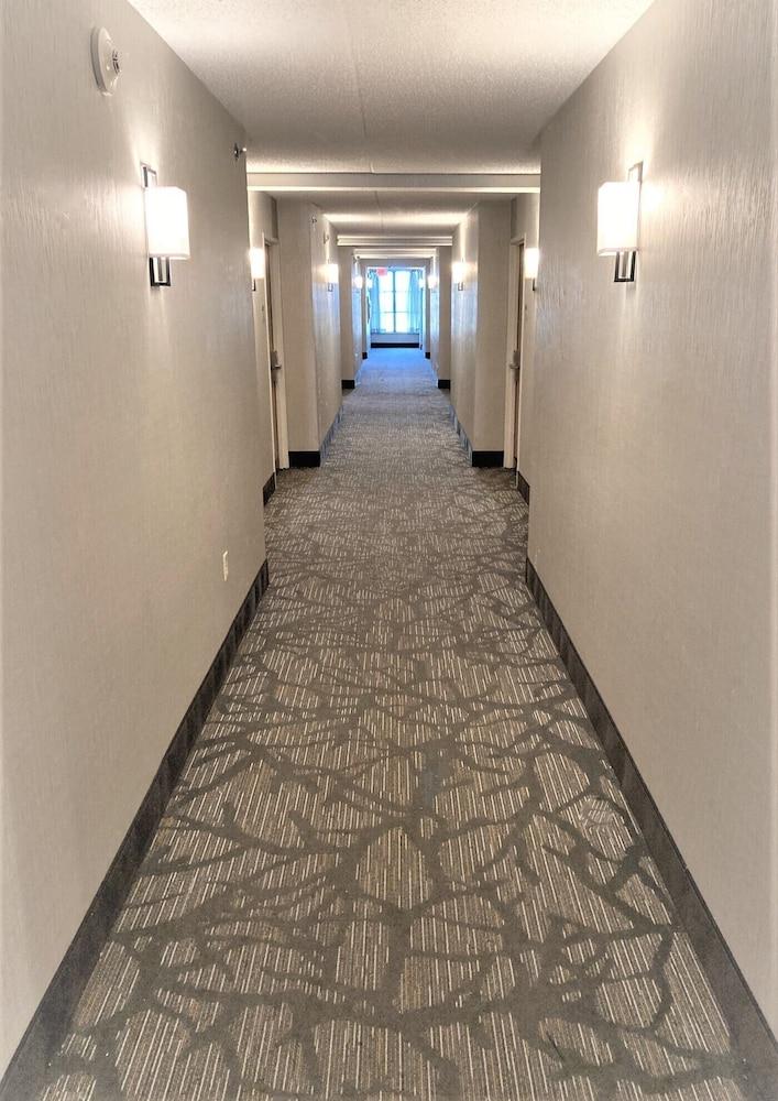 Wingate By Wyndham Erie Hotel Kearsarge Exterior foto