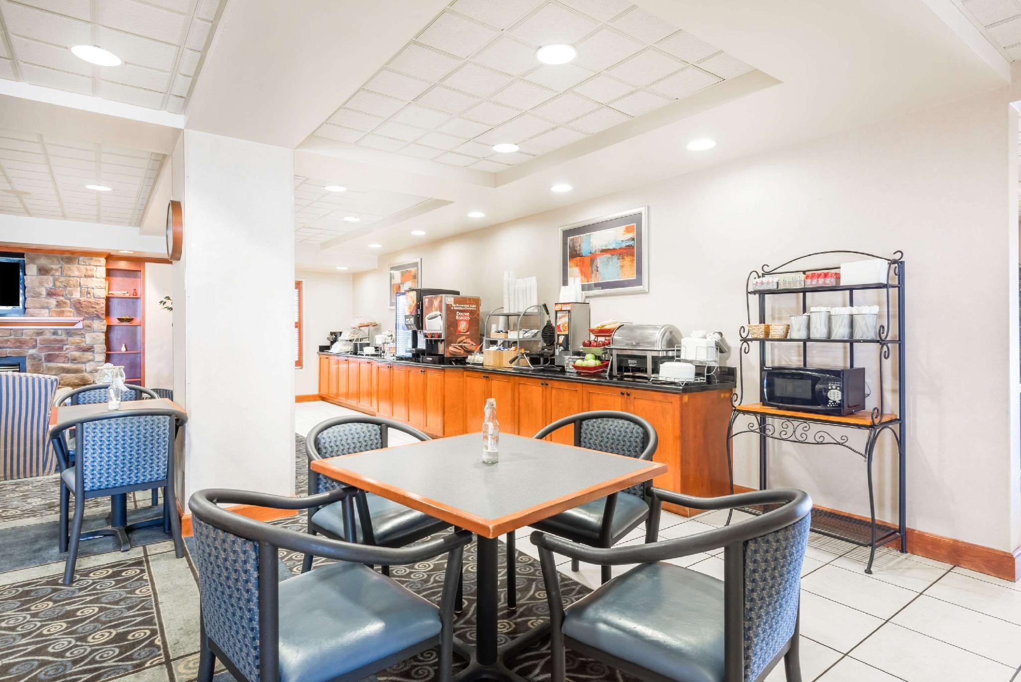 Wingate By Wyndham Erie Hotel Kearsarge Exterior foto